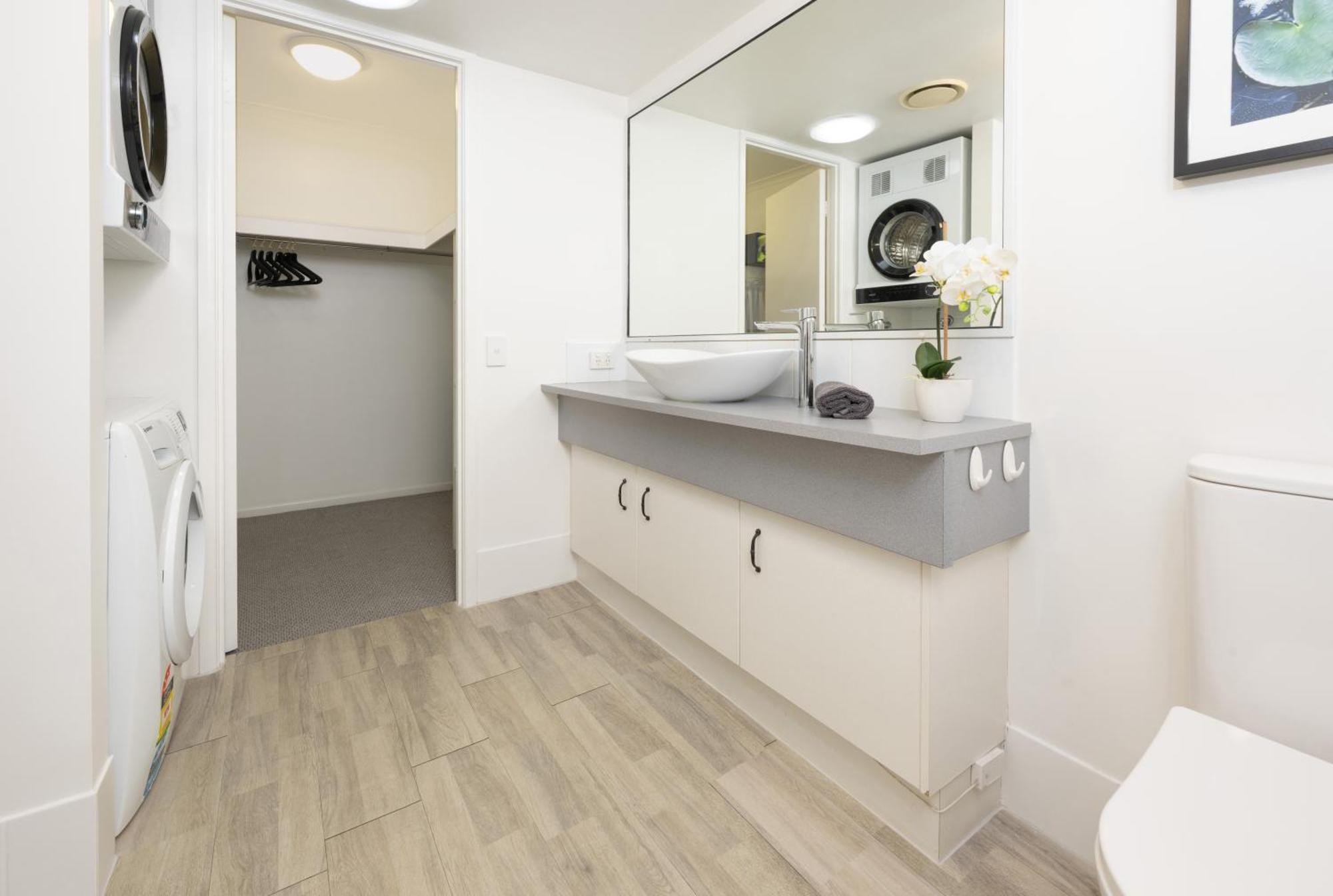Apartment Stylish Unit, 4* Resort, Close To Noosa River Noosaville